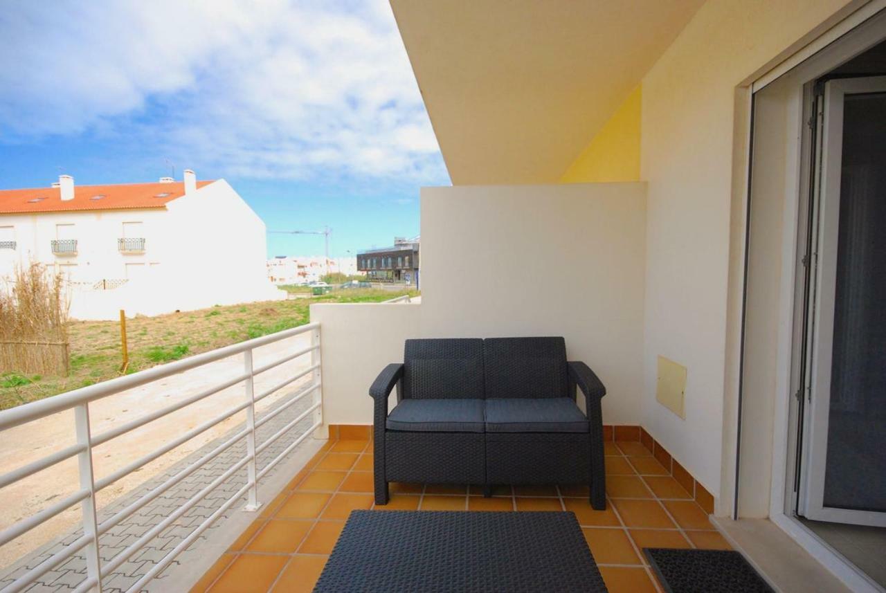 Marta Apartment - Balcony, Patio, Pool Ferrel (Leiria) Exterior foto